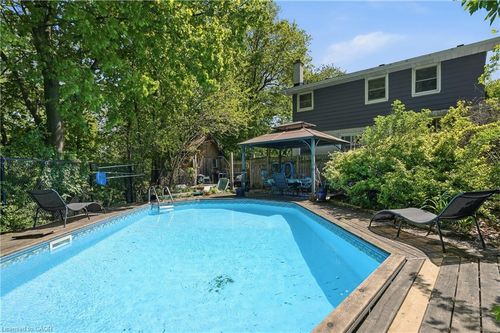 39 Paradise Road N, Hamilton, ON, L8S3S6 | Card Image
