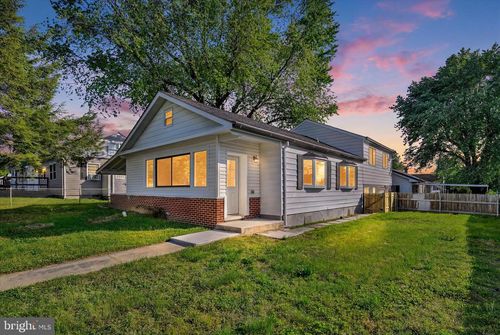 2 Armor Ct, MIDDLE RIVER, MD, 21220-3401 | Card Image