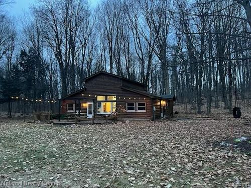 1851 Catob Rd, Harbor Springs, MI, 49740-9374 | Card Image