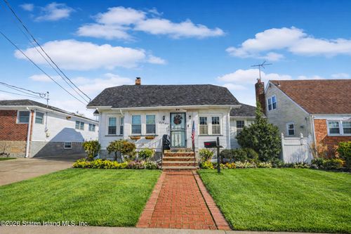 59 Seaview Ave, Staten Island, NY, 10304-2803 | Card Image