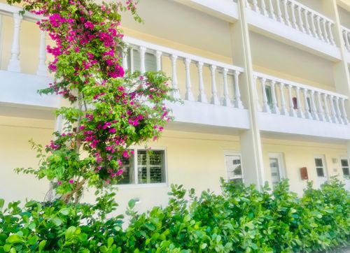 105n-60 Venetian Dr, Delray Beach, FL, 33483-6961 | Card Image