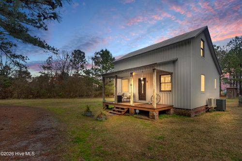687 Alligator Creek Rd, Merritt, NC, 28556-9460 | Card Image