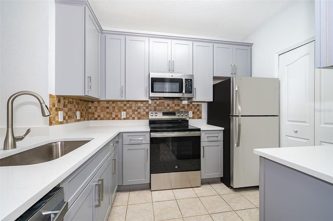UNIT-102 - 6141 Metrowest Blvd, Condo with 4 bedrooms, 2 bathrooms and null parking in ORLANDO FL | Image 5