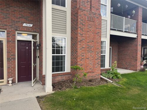 15441 Yale Dr, Clinton Township, MI, 48038-1099 | Card Image