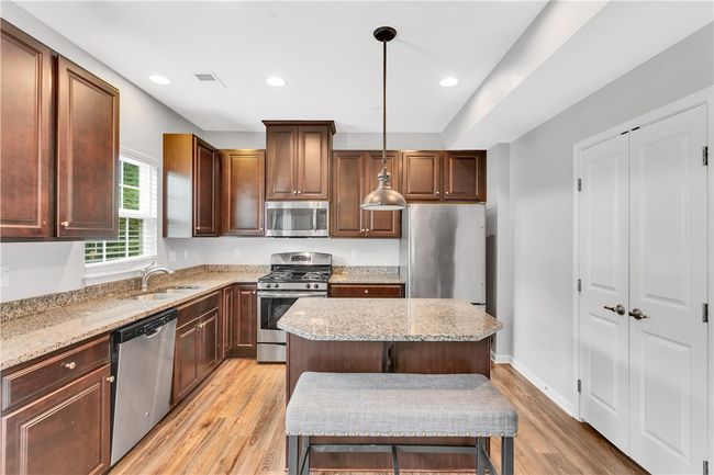 1503 Pointe View Dr, Townhouse with 3 bedrooms, 3 bathrooms and 2 parking in Mars PA | Image 15