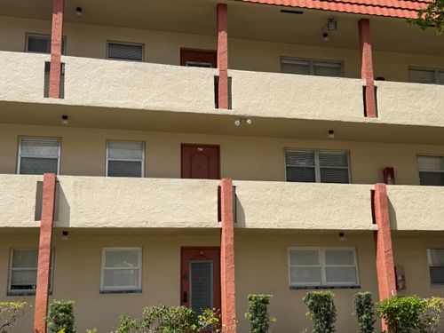 210-8051 N Sunrise Lakes Dr, Sunrise, FL, 33322-1681 | Card Image