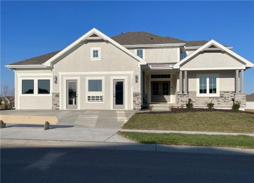 17421 Gillette St, Overland Park, KS, 66221-2959 | Card Image