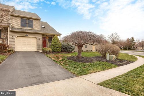 1475 Maplewood Dr, New Cumberland, PA, 17070-2216 | Card Image