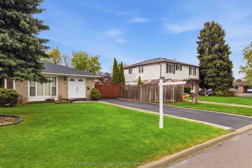 74 Davenport Cres, Brampton, ON, L6T3L6 | Card Image