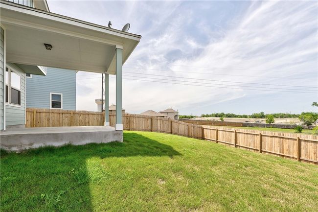 741 Twisted Oaks Ln, House other with 3 bedrooms, 3 bathrooms and null parking in Buda TX | Image 24
