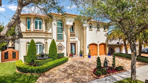 7851 Nw 166th Ter, Miami Lakes, FL, 33016-3460 | Card Image