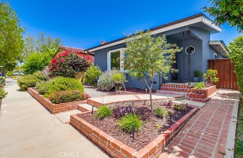 3590 Myrtle Ave, Long Beach, CA, 90807-4617 | Card Image