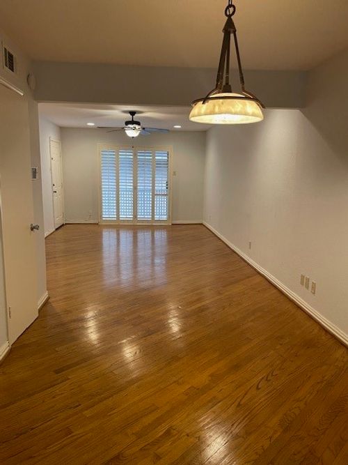 apt-206-4211 Newton Ave, Dallas, TX, 75219-3129 | Card Image