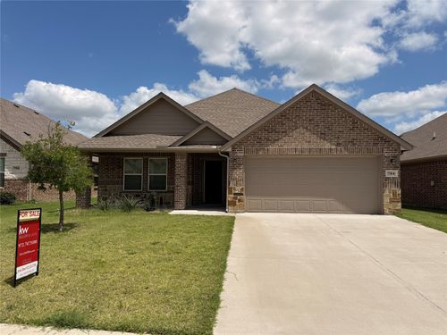 704 Hardaway Dr, Greenville, TX, 75402-2843 | Card Image