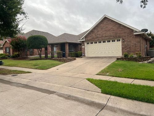 8501 Blacktail Trl, McKinney, TX, 75070-7921 | Card Image