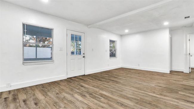1501 5 Th St S, House other with 4 bedrooms, 2 bathrooms and null parking in ST PETERSBURG FL | Image 6