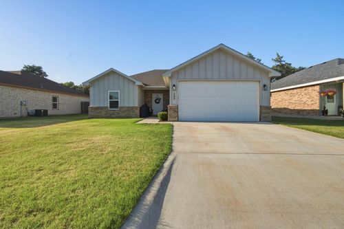 109 Shallow Water Ct, Clyde, TX, 79510-1700 | Card Image