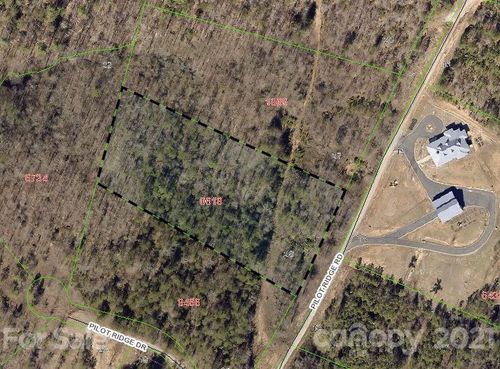 28-429 Pilot Ridge Rd, Nebo, NC, 28761-0086 | Card Image