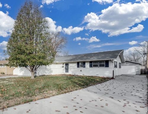 2210 W Columbine Ln, Wichita, KS, 67204-5408 | Card Image