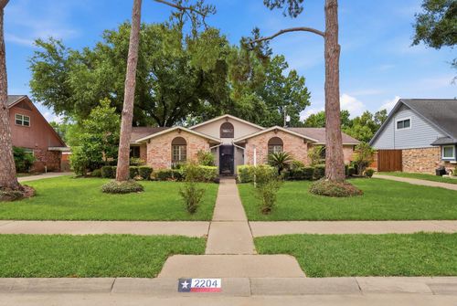 2204 S Memorial Ct, Pasadena, TX, 77502-5628 | Card Image