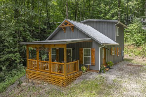 95 Robin Hood Ln, Maggie Valley, NC, 28751-8731 | Card Image