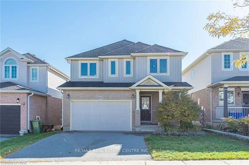 {{alt}} | Card Image