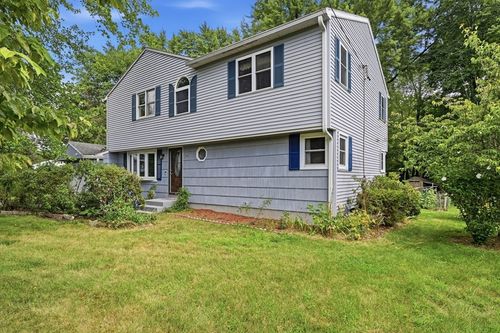 160 East St, South Hadley, MA, 01075 | Card Image