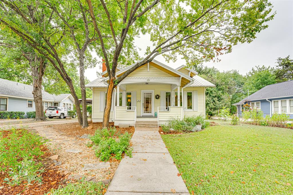 Virginia Ave, Waxahachie, TX 75165