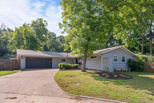 2811 Evergreen Ct, Bartlesville, OK, 74006-4701 | Card Image