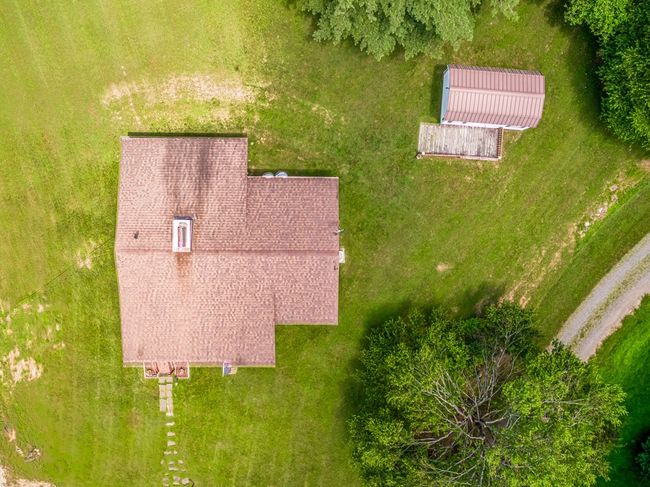 575 Apache Trl, House other with 2 bedrooms, 1 bathrooms and null parking in Fancy Gap VA | Image 37
