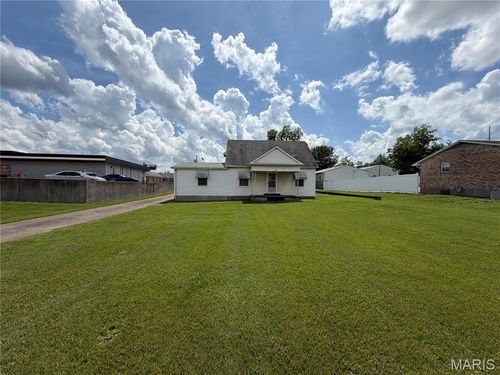 1015 N Kingshighway St, Perryville, MO, 63775-1205 | Card Image