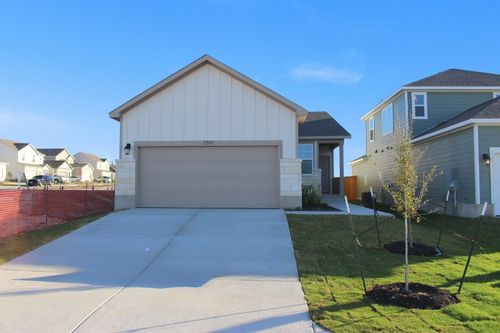 260 Escape Way, Jarrell, TX, 76537-8039 | Card Image