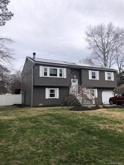 23 Southfield Rd, Middle Island, NY, 11953-1532 | Card Image