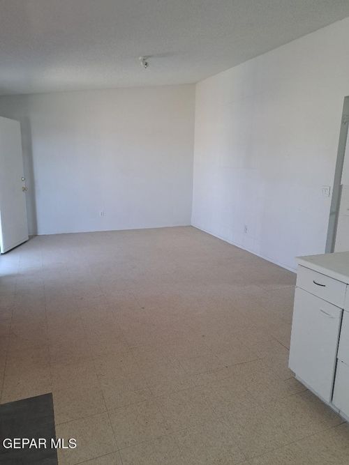 4-623 Ne Davis Street, Fabens, TX, 79838 | Card Image