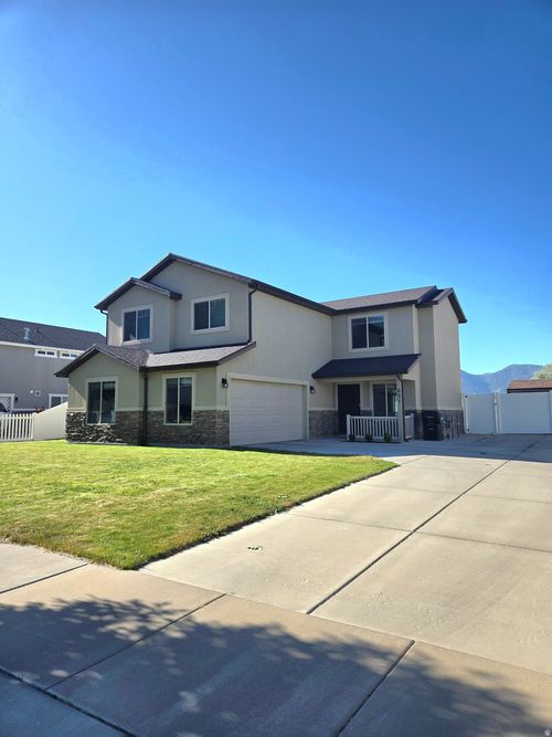 25-601 150, Springville, UT, 84663-5858 | Card Image