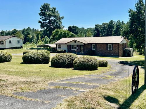 1918 E Us 74 Hwy, Hamlet, NC, 28345-8082 | Card Image