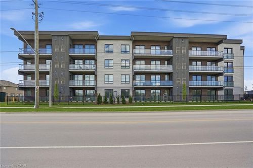 301-7549A Kalar Rd, Niagara Falls, ON, L2H3W6 | Card Image