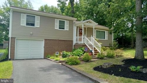 150 Tanbridge Dr, MARTINSBURG, WV, 25401-4689 | Card Image