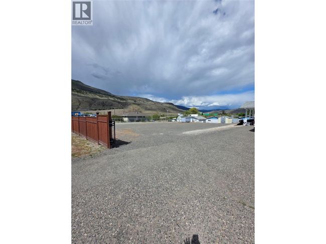 1408 Quartz Rd, House other with 4 bedrooms, 2 bathrooms and 2 parking in Cache Creek BC | Image 9