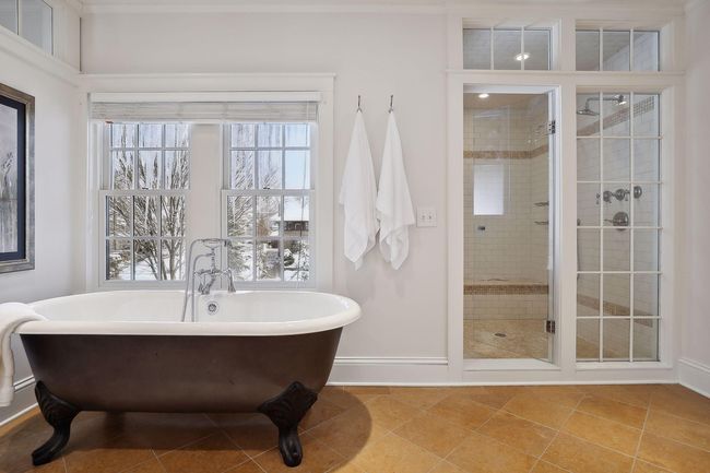 2667 E Lake Of The Isles Pkwy, House other with 4 bedrooms, 4 bathrooms and null parking in Minneapolis MN | Image 48