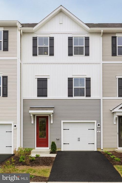 54 Basswood St, BERLIN, NJ, 08009-3000 | Card Image