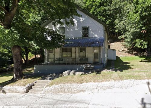 492 Boissevain Rd, Bluefield, VA, 24605-2100 | Card Image