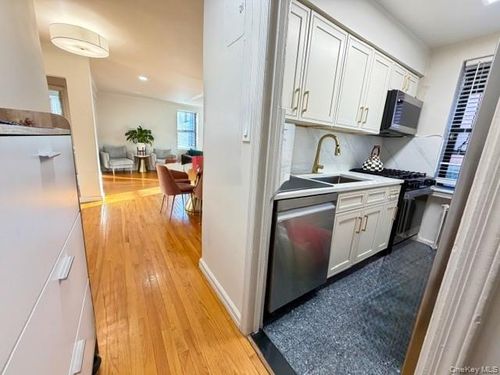 apt-1a-215 47th Ave, Bayside, NY, 11361-3470 | Card Image