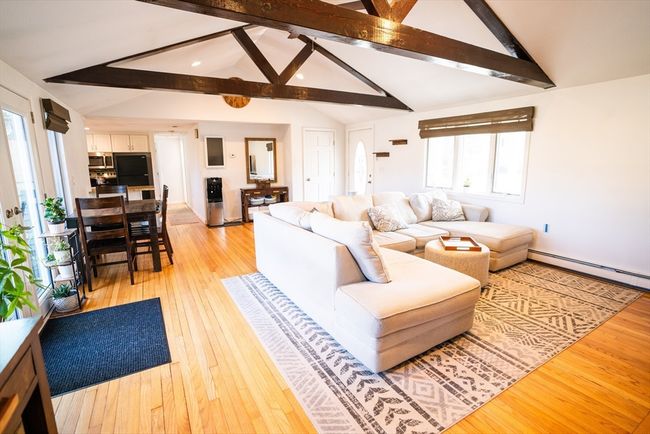 324 Colonel Hunt Dr, House other with 3 bedrooms, 2 bathrooms and 4 parking in Abington MA | Image 6