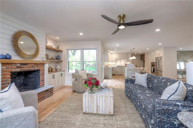 10314 Sagamore Ln, House other with 6 bedrooms, 5 bathrooms and null parking in Leawood KS | Image 9