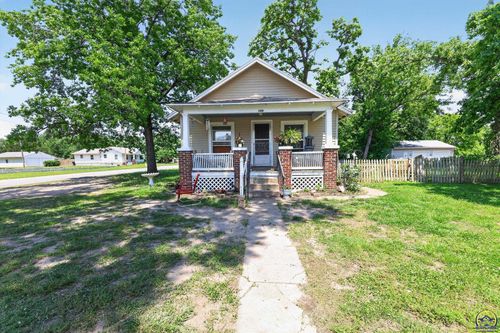 400 Ne Burgess St, Topeka, KS, 66608-1710 | Card Image