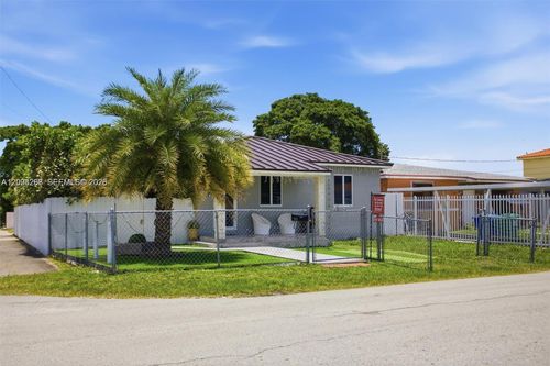 301 Sw 36th Ave, Miami, FL, 33135-2531 | Card Image