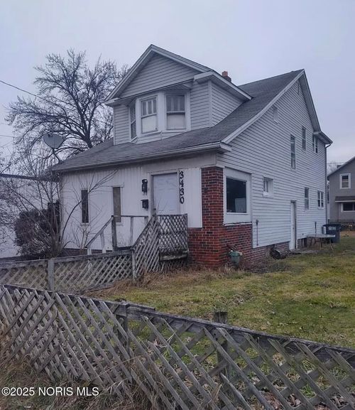 3430 Upton Ave, Toledo, OH, 43613-5159 | Card Image