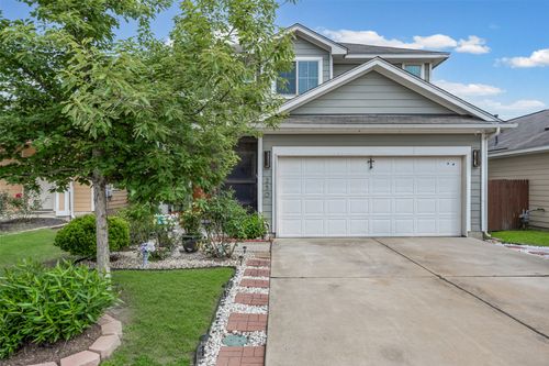 250 Twisted Oaks Ln, Buda, TX, 78610-3077 | Card Image