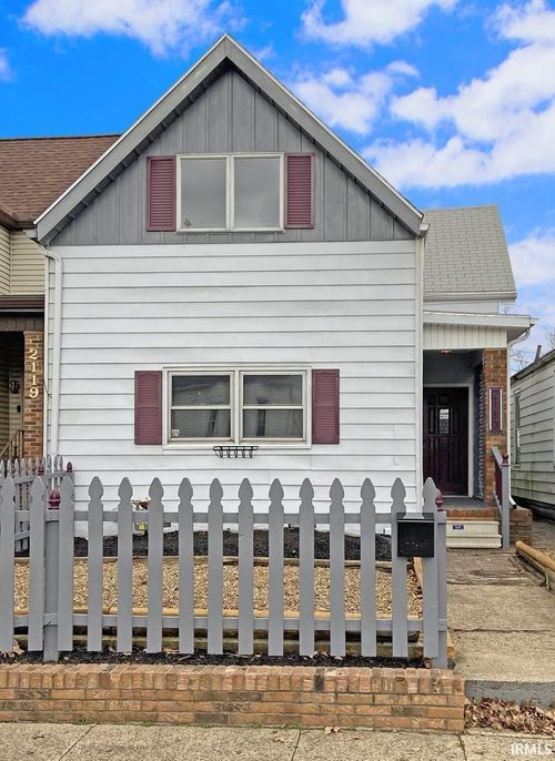 2117 W Indiana St, Evansville, IN, 47712-5132 | Card Image